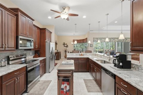 House in Parrish, Florida 4 bedrooms, 264.03 sq.m. № 2296768 - photo 8