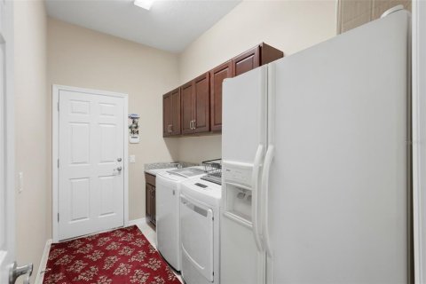 House in Parrish, Florida 4 bedrooms, 264.03 sq.m. № 2296768 - photo 13
