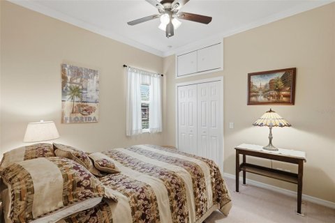 House in Parrish, Florida 4 bedrooms, 264.03 sq.m. № 2296768 - photo 18