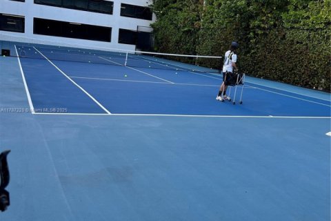 Снять в аренду кондоминиум в Майами, Флорида 1 спальня, 73.49м2, № 2034824 - фото 3