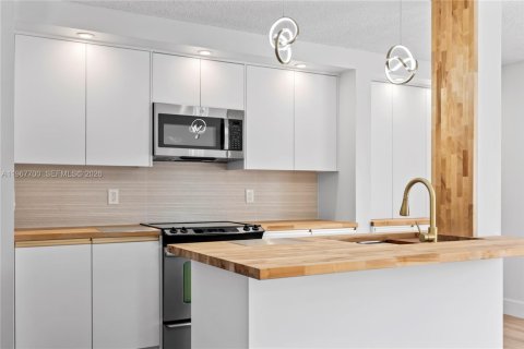 Кондоминиум с 2 спальнями в Делрей-Бич, Флорида № 2029139