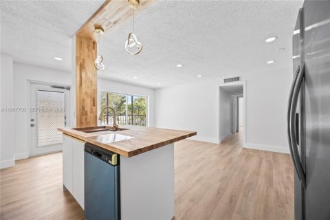 Купить кондоминиум в Делрей-Бич, Флорида 2 спальни, 78.97м2, № 2029139 - фото 2