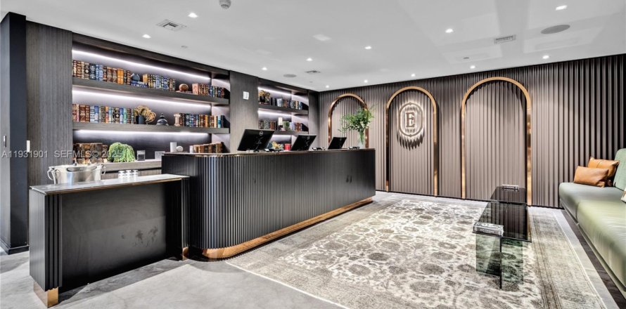 Кондоминиум с 1 спальней в Майами, Флорида № 2035547