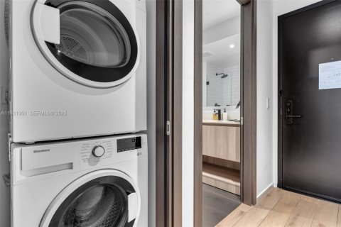 Купить кондоминиум в Майами, Флорида 1 спальня, 41.06м2, № 2035547 - фото 17