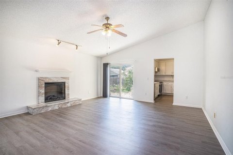 House in Lutz, Florida 3 bedrooms, 118.54 sq.m. № 1831760 - photo 3
