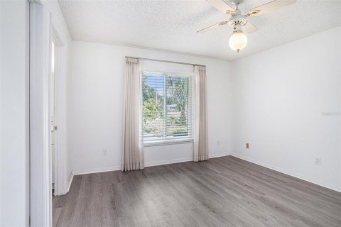 House in Lutz, Florida 3 bedrooms, 118.54 sq.m. № 1831760 - photo 8
