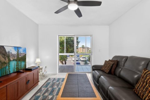 Condo in Boynton Beach, Florida, 1 bedroom  № 2377300 - photo 13