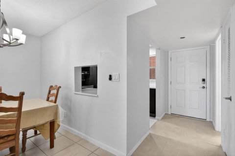 Condo in Boynton Beach, Florida, 1 bedroom  № 2377300 - photo 6