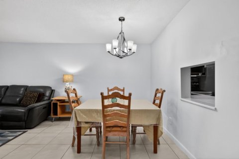 Condo in Boynton Beach, Florida, 1 bedroom  № 2377300 - photo 8
