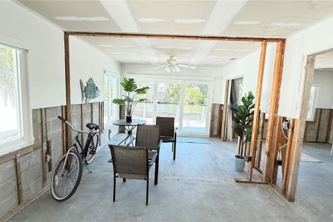 Condo in Holmes Beach, Florida, 2 bedrooms № 2167505 - photo 13