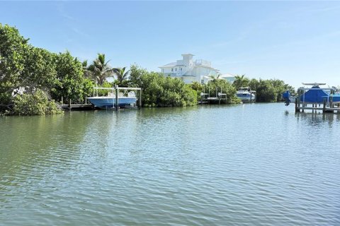 Condo in Holmes Beach, Florida, 2 bedrooms № 2167505 - photo 6