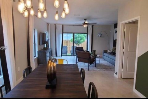 Купить таунхаус в Флорида-Сити, Флорида 3 спальни, 133.13м2, № 2053686 - фото 4