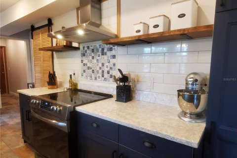 Casa en venta en Odessa, Florida, 4 dormitorios, 181.07 m2 № 1885733 - foto 11