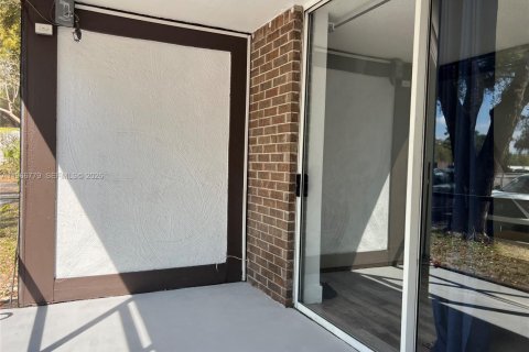 Снять в аренду кондоминиум в Лодерхилл, Флорида 1 спальня, 74.32м2, № 2028982 - фото 23