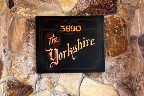 Снять в аренду кондоминиум в Лодерхилл, Флорида 1 спальня, 74.32м2, № 2028982 - фото 2