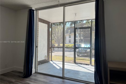 Снять в аренду кондоминиум в Лодерхилл, Флорида 1 спальня, 74.32м2, № 2028982 - фото 26