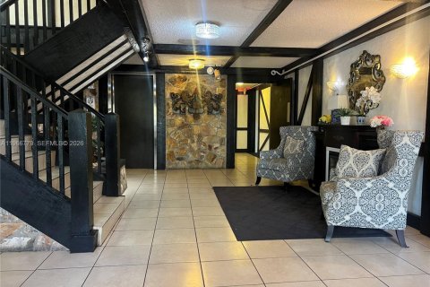 Снять в аренду кондоминиум в Лодерхилл, Флорида 1 спальня, 74.32м2, № 2028982 - фото 3