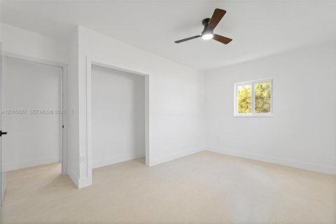 Villa ou maison à vendre à Miami Gardens, Floride: 3 chambres, 106.84 m2 № 2069030 - photo 23