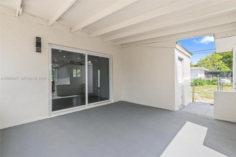 Villa ou maison à vendre à Miami Gardens, Floride: 3 chambres, 106.84 m2 № 2069030 - photo 26