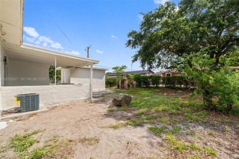 Villa ou maison à vendre à Miami Gardens, Floride: 3 chambres, 106.84 m2 № 2069030 - photo 30