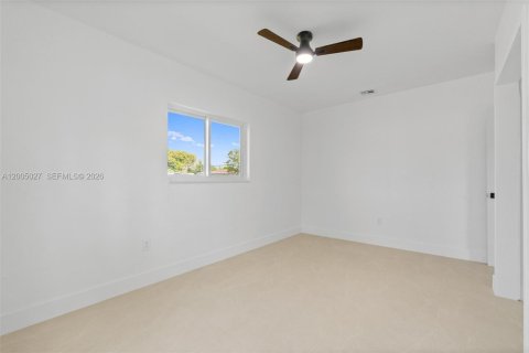 Villa ou maison à vendre à Miami Gardens, Floride: 3 chambres, 106.84 m2 № 2069030 - photo 24