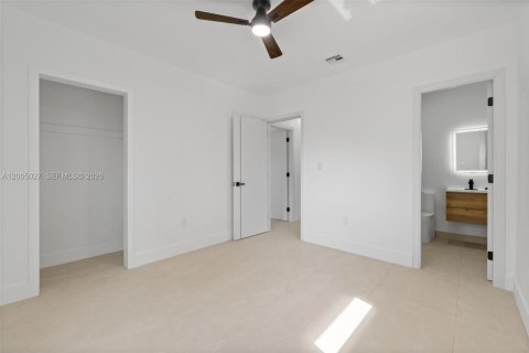 Villa ou maison à vendre à Miami Gardens, Floride: 3 chambres, 106.84 m2 № 2069030 - photo 19