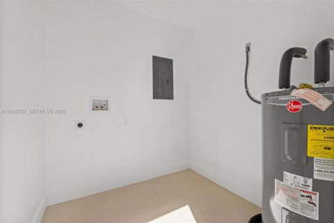 Villa ou maison à vendre à Miami Gardens, Floride: 3 chambres, 106.84 m2 № 2069030 - photo 28