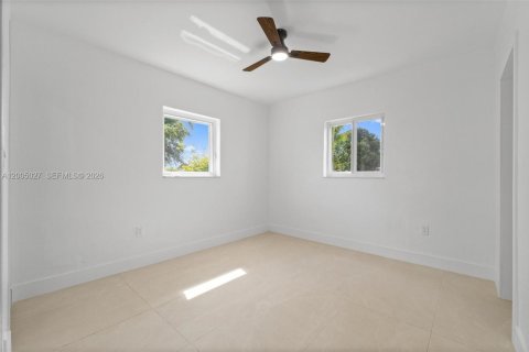 Villa ou maison à vendre à Miami Gardens, Floride: 3 chambres, 106.84 m2 № 2069030 - photo 18