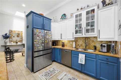 Casa en venta en Hallandale Beach, Florida, 3 dormitorios, 150.87 m2 № 1893132 - foto 15