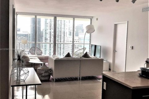 Condo in Miami, Florida, 2 bedrooms  № 1959705 - photo 13