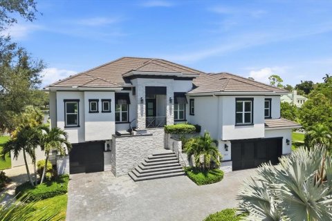 House in Sarasota, Florida 3 bedrooms, 523.6 sq.m. № 2302127 - photo 3