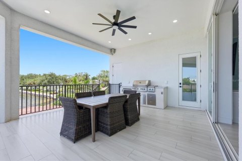 House in Sarasota, Florida 3 bedrooms, 523.6 sq.m. № 2302127 - photo 27