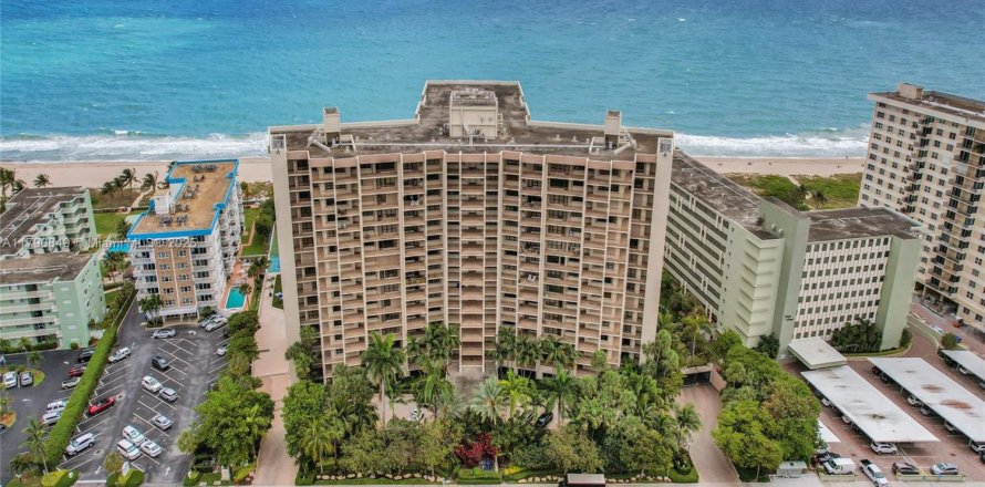 Condo à Lauderdale-by-the-Sea, Floride, 2 chambres № 1933566