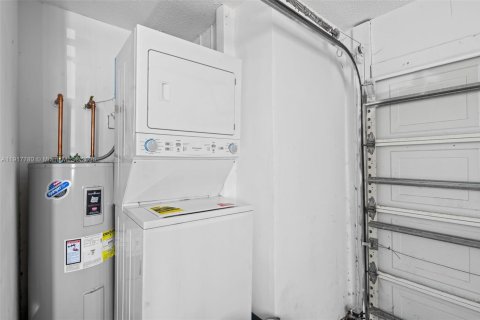 Купить виллу или дом в Купер-Сити, Флорида 3 спальни, 154.78м2, № 1972348 - фото 16