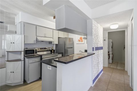Copropriété à vendre à Bradenton, Floride: 1 chambre, 64.66 m2 № 2093971 - photo 14