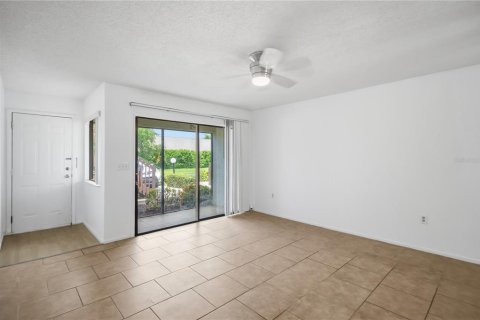 Copropriété à vendre à Bradenton, Floride: 1 chambre, 64.66 m2 № 2093971 - photo 4
