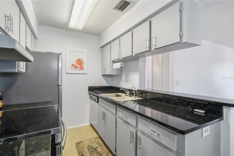 Copropriété à vendre à Bradenton, Floride: 1 chambre, 64.66 m2 № 2093971 - photo 11
