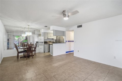 Copropriété à vendre à Bradenton, Floride: 1 chambre, 64.66 m2 № 2093971 - photo 6