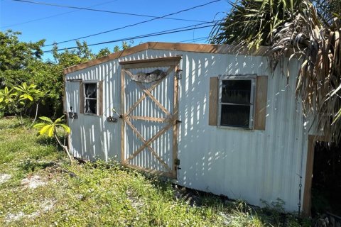 Villa ou maison à vendre à Palm Bay, Floride: 4 chambres, 141.12 m2 № 2150215 - photo 8