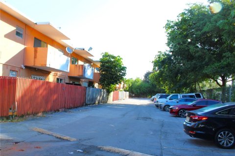 Condominio en alquiler en Cutler Bay, Florida, 2 dormitorios, 71.07 m2 № 2017388 - foto 16