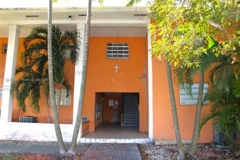 Condominio en alquiler en Cutler Bay, Florida, 2 dormitorios, 71.07 m2 № 2017388 - foto 7