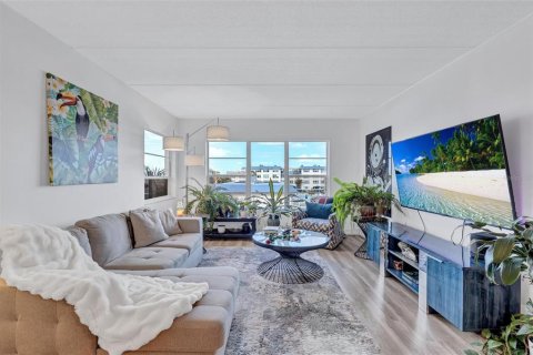 Copropriété à vendre à Longboat Key, Floride: 2 chambres, 97.18 m2 № 2109545 - photo 11