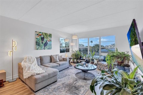 Copropriété à vendre à Longboat Key, Floride: 2 chambres, 97.18 m2 № 2109545 - photo 12
