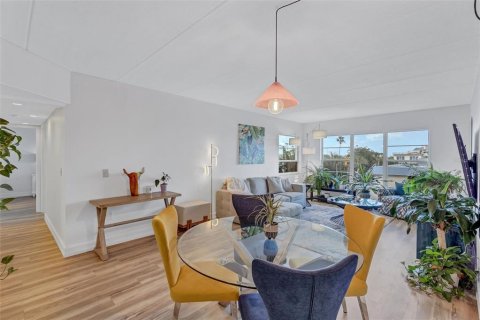 Copropriété à vendre à Longboat Key, Floride: 2 chambres, 97.18 m2 № 2109545 - photo 14