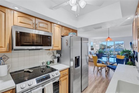 Copropriété à vendre à Longboat Key, Floride: 2 chambres, 97.18 m2 № 2109545 - photo 6