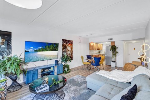 Copropriété à vendre à Longboat Key, Floride: 2 chambres, 97.18 m2 № 2109545 - photo 16