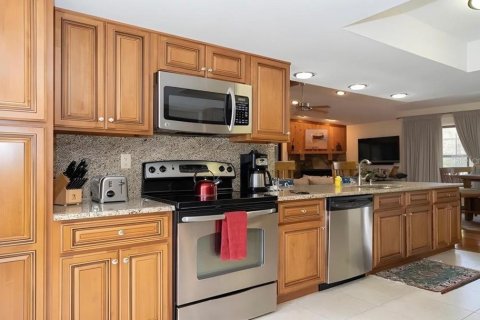 Casa en venta en New Port Richey, Florida, 3 dormitorios, 157.28 m2 № 2218501 - foto 5
