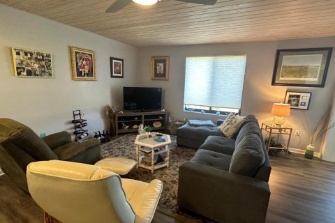 Copropriété à vendre à Stuart, Floride: 2 chambres, 110.18 m2 № 2261198 - photo 7