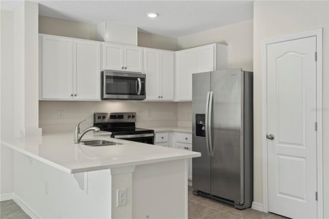 Touwnhouse à louer à Davenport, Floride: 3 chambres, 135.92 m2 № 2140858 - photo 7