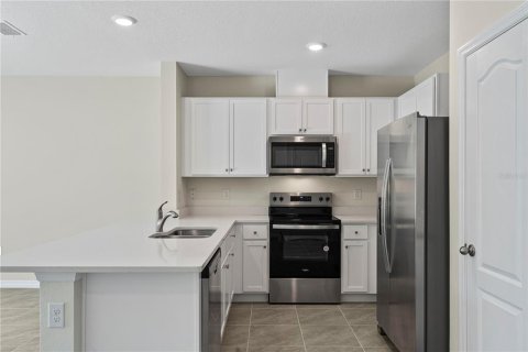 Touwnhouse à louer à Davenport, Floride: 3 chambres, 135.92 m2 № 2140858 - photo 6